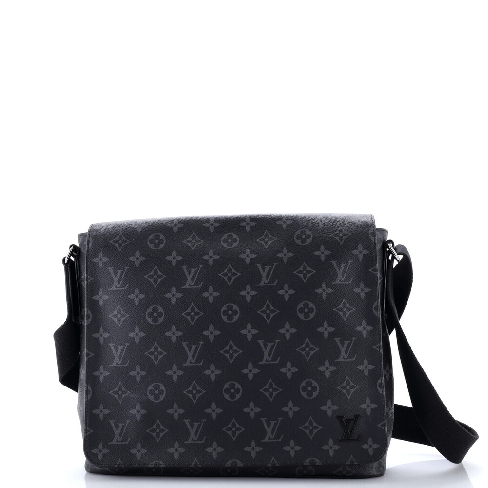Louis Vuitton MM District Messenger Bag
